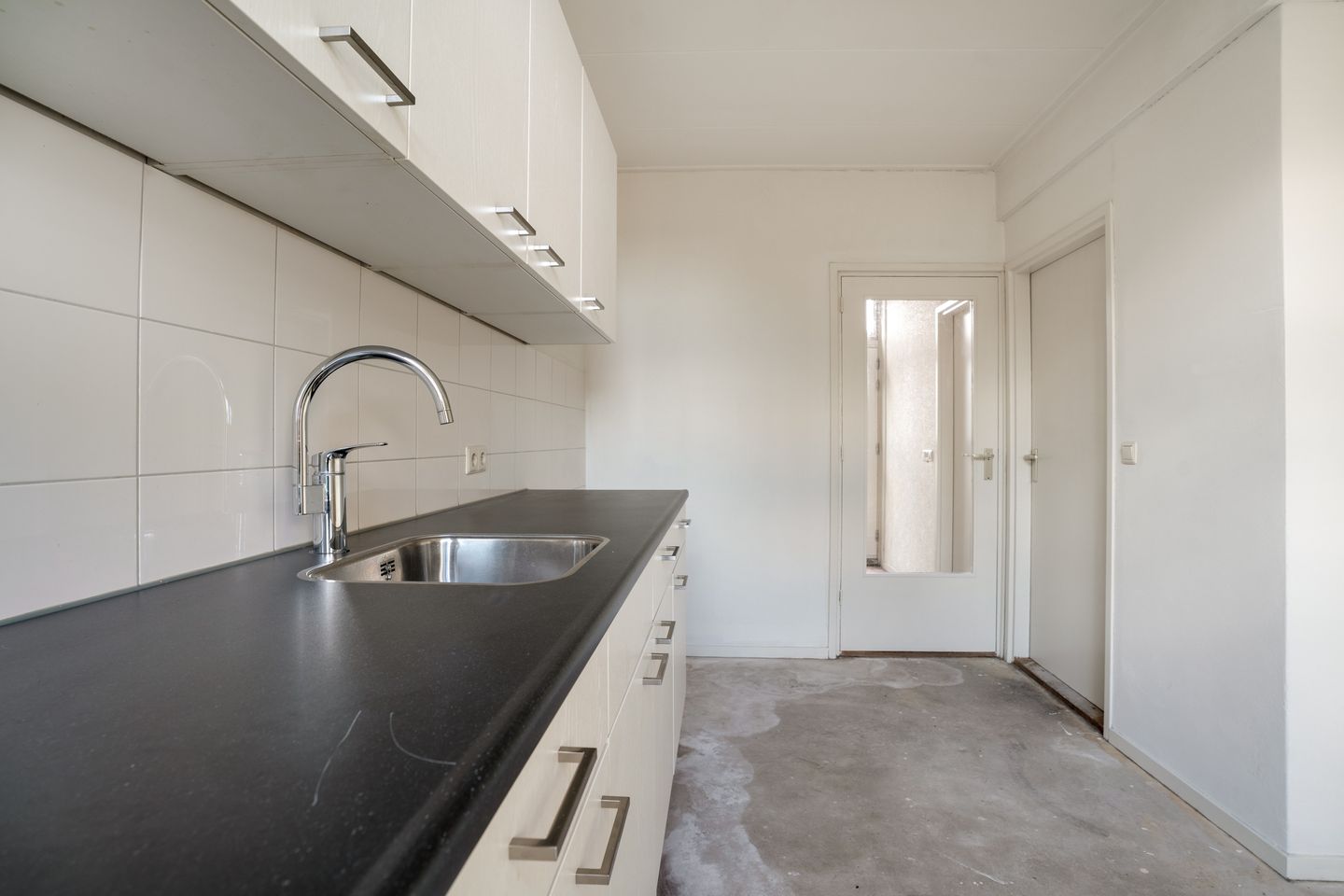 Photo 14 of Burg van Rielstraat 5