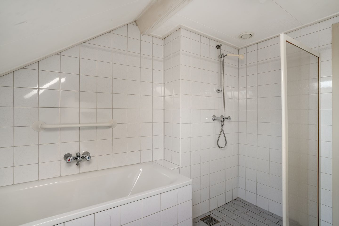 Photo 34 of Burg van Rielstraat 5