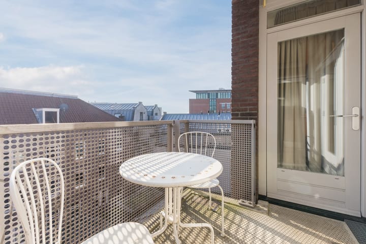 Photo 21 of Valkenburgerstraat 194-M