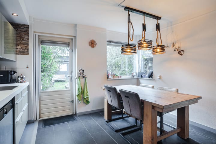 Photo 5 of Alexander Voormolenstraat 10