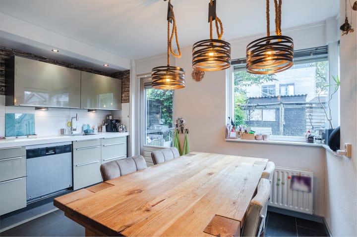 Photo 18 of Alexander Voormolenstraat 10