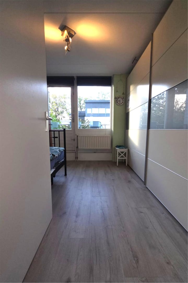 Photo 23 of Alexander Voormolenstraat 10