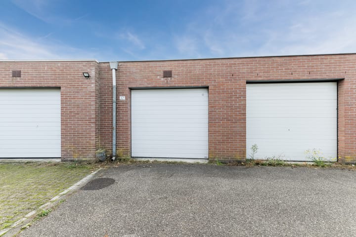 Photo 6 of Dorpsstraat 42-D