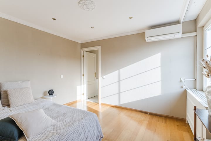 Photo 10 of Dorpsstraat 42-D