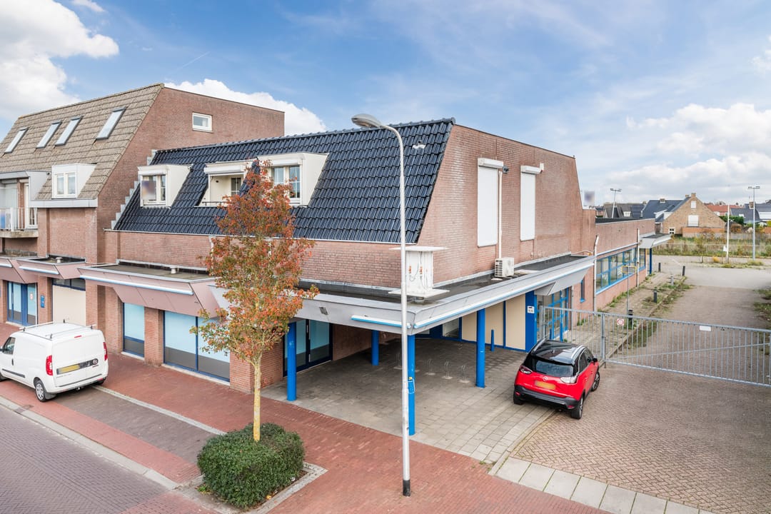 Photo 32 of Dorpsstraat 42-D