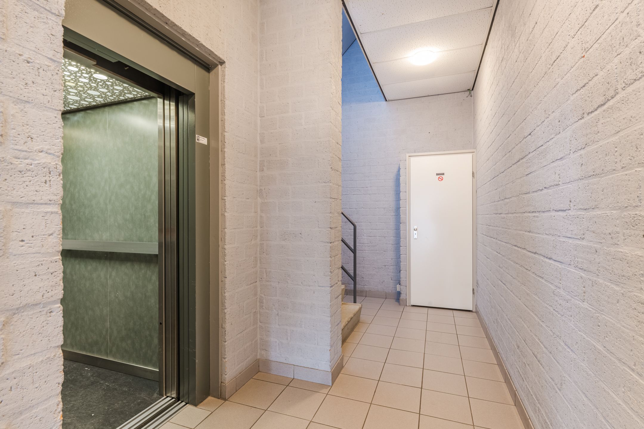 Photo 30 of Dorpsstraat 42-D