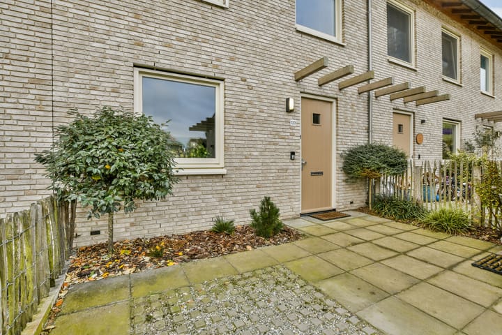 Foto 38 van Sterduinstraat 133