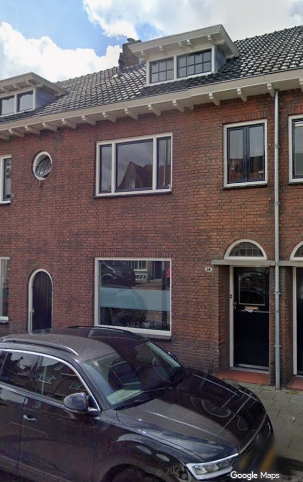 Photo 1 of Van Meterenstraat 24