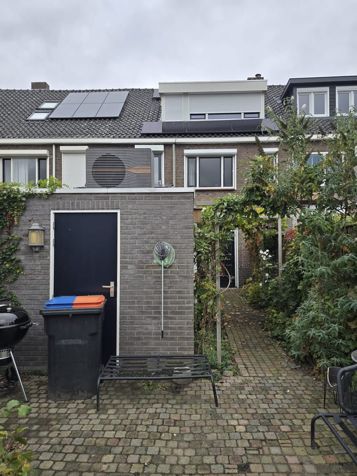 Foto 14 van Van Meterenstraat 24