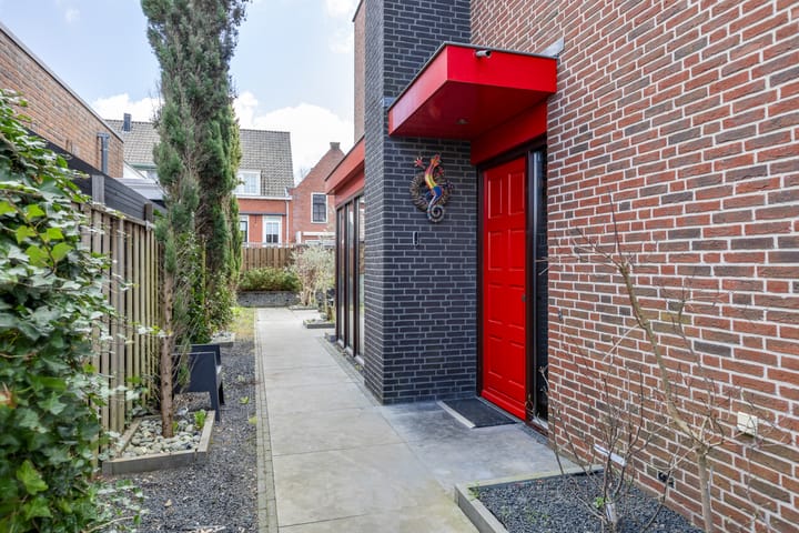 Vrijstaande woning te koop: Zandoever 11, Nieuwegein