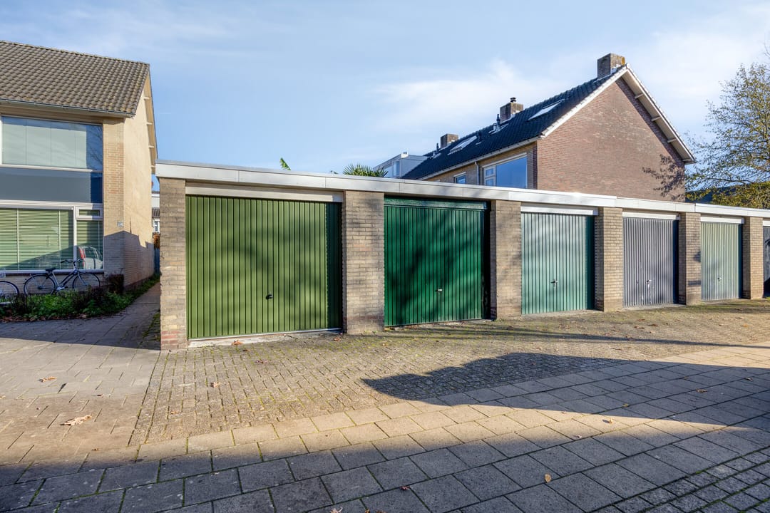 Photo 37 of Schouwenlaan 16