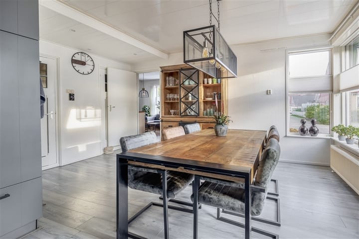 Photo 4 of Schoolstraat 21