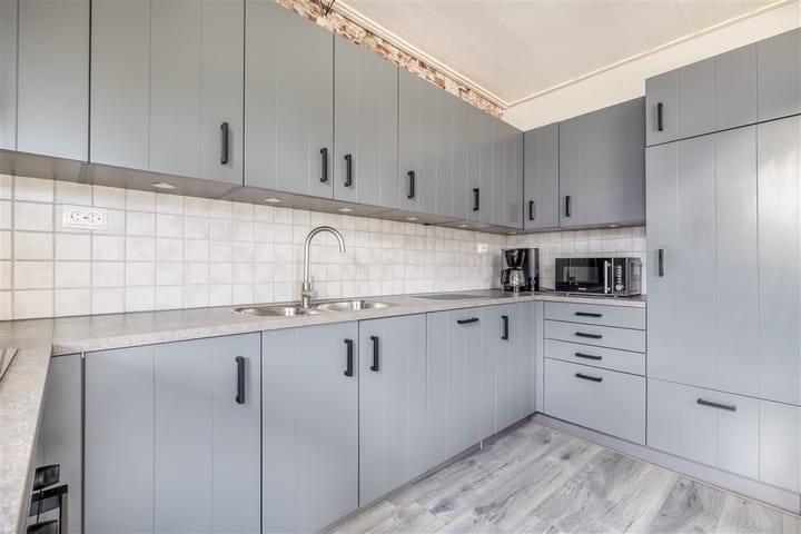 Photo 13 of Schoolstraat 21