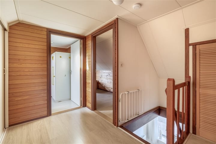 Photo 23 of Schoolstraat 21