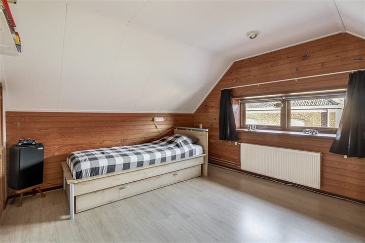 Photo 28 of Schoolstraat 21