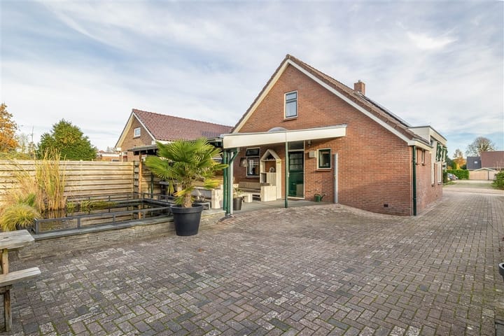 Photo 35 of Schoolstraat 21