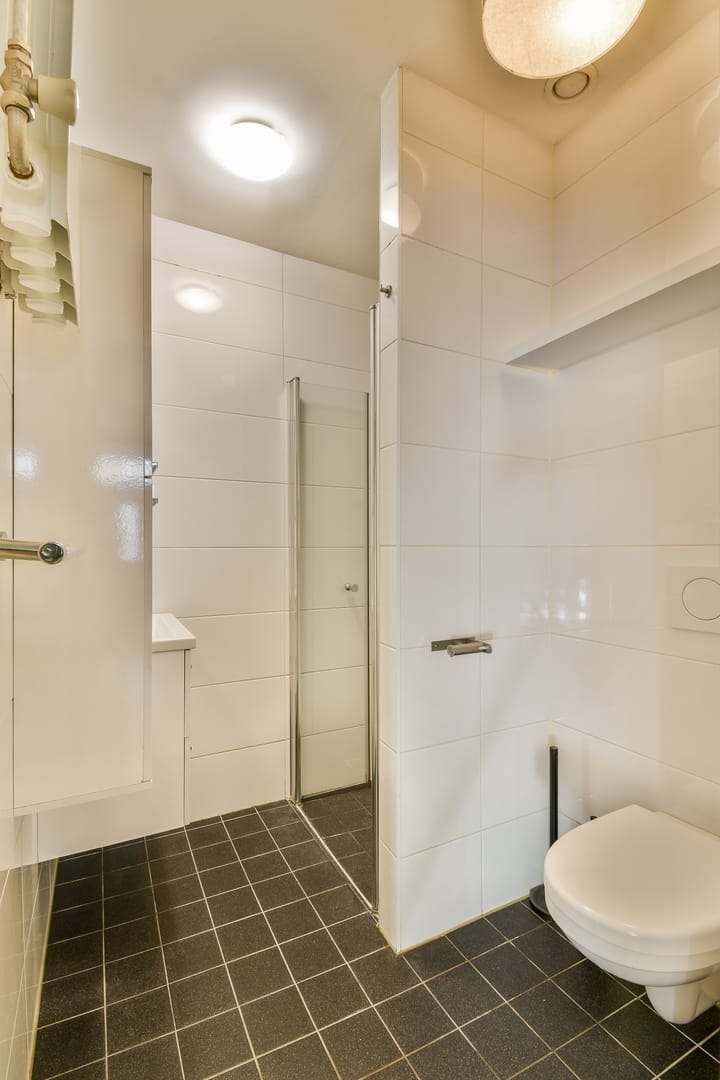 Photo 18 of Lutmastraat 73-H