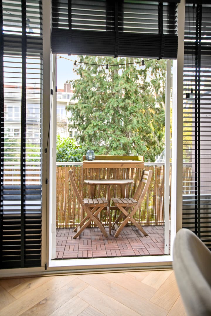 Photo 10 of Bonairestraat 84-1