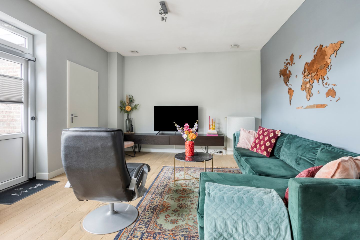 Photo 10 of Minderbroederssingel 21-A