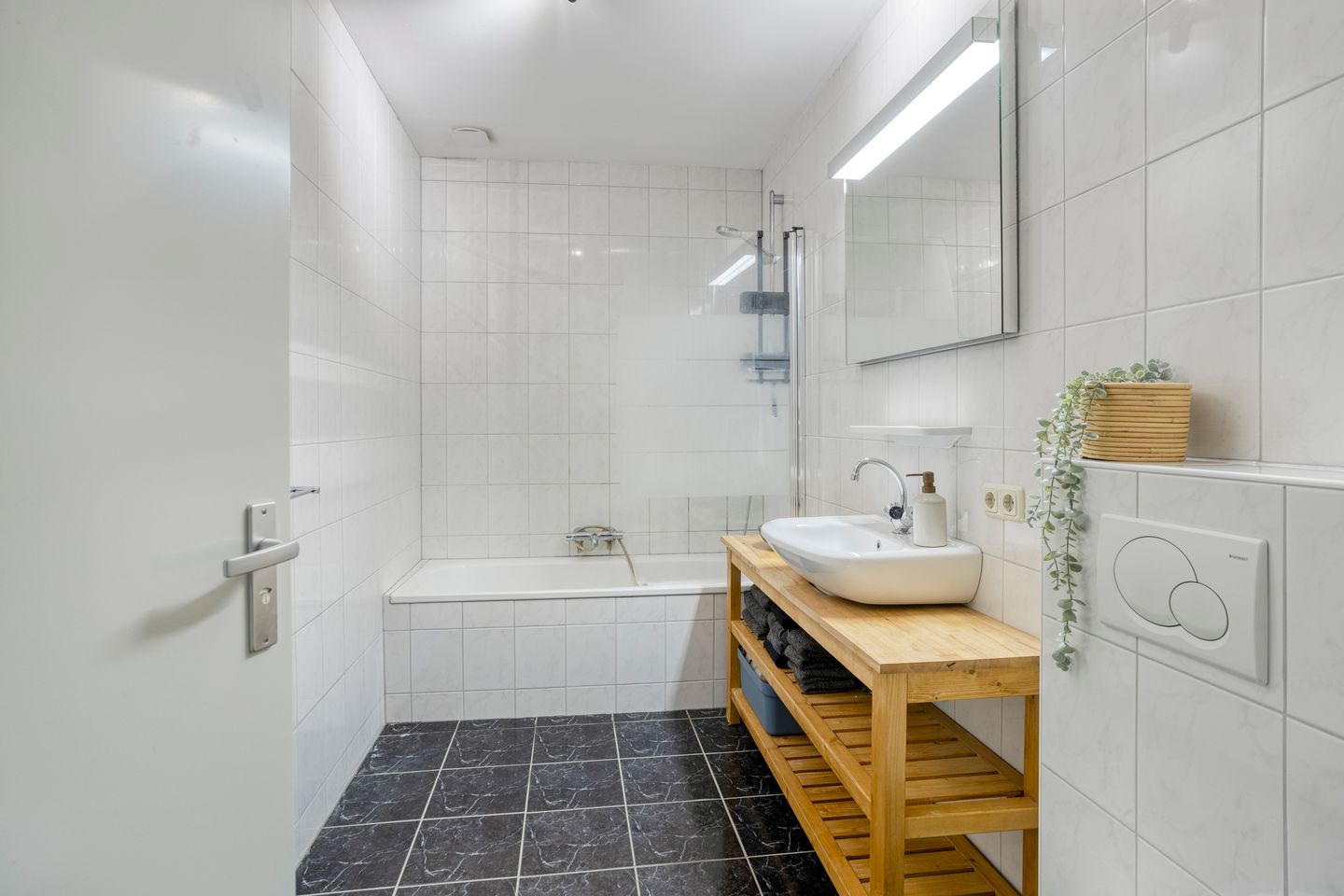 Photo 20 of Minderbroederssingel 21-A