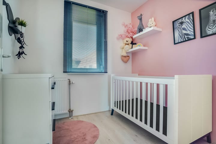 Photo 22 of Robert Josephstraat 32