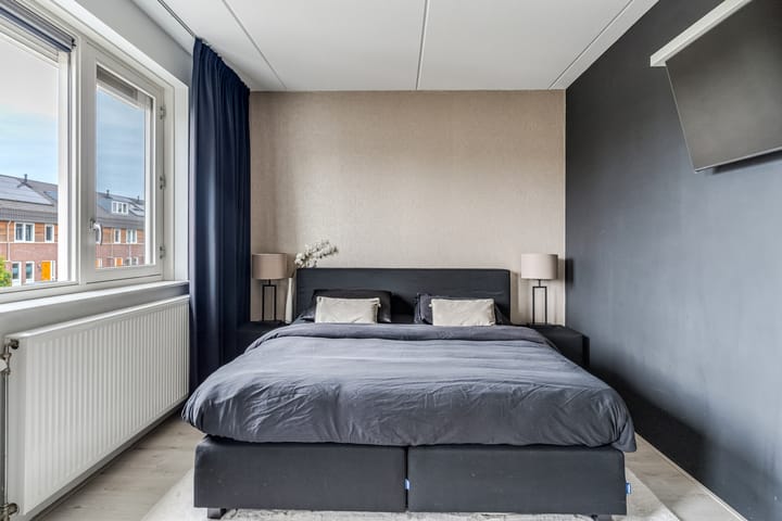 Photo 24 of Robert Josephstraat 32