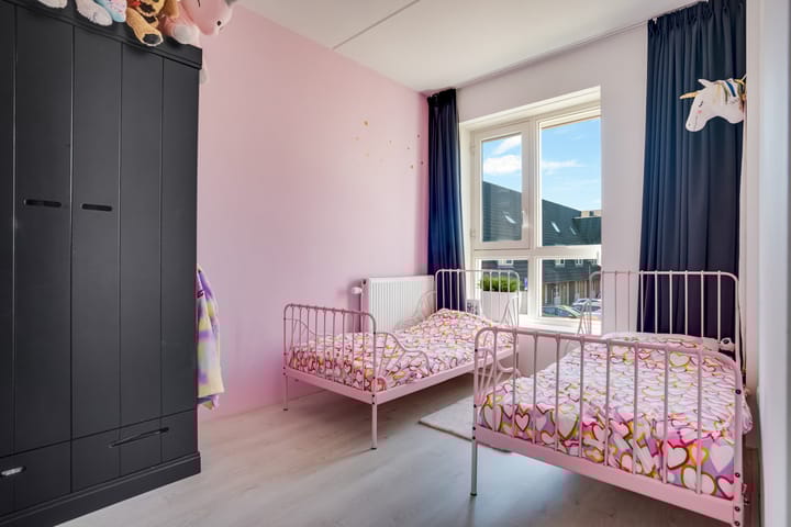 Photo 26 of Robert Josephstraat 32