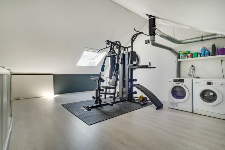 Photo 35 of Robert Josephstraat 32