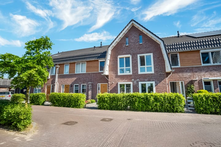 Photo 43 of Robert Josephstraat 32