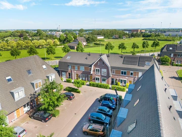 Photo 44 of Robert Josephstraat 32