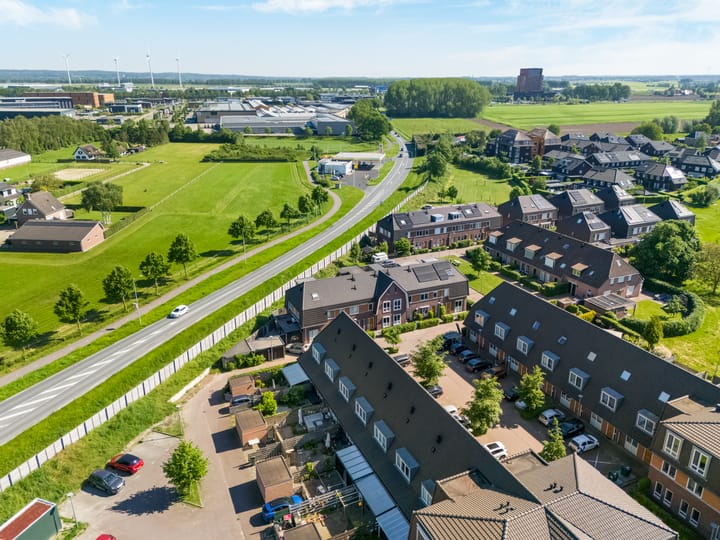 Photo 46 of Robert Josephstraat 32