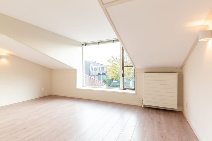 Foto 31 van Helmstok 7