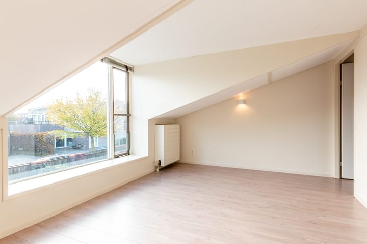 Foto 32 van Helmstok 7