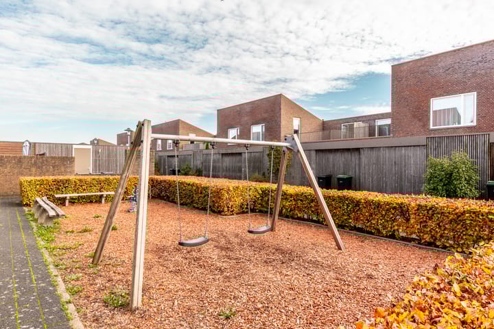 Foto 47 van Helmstok 7