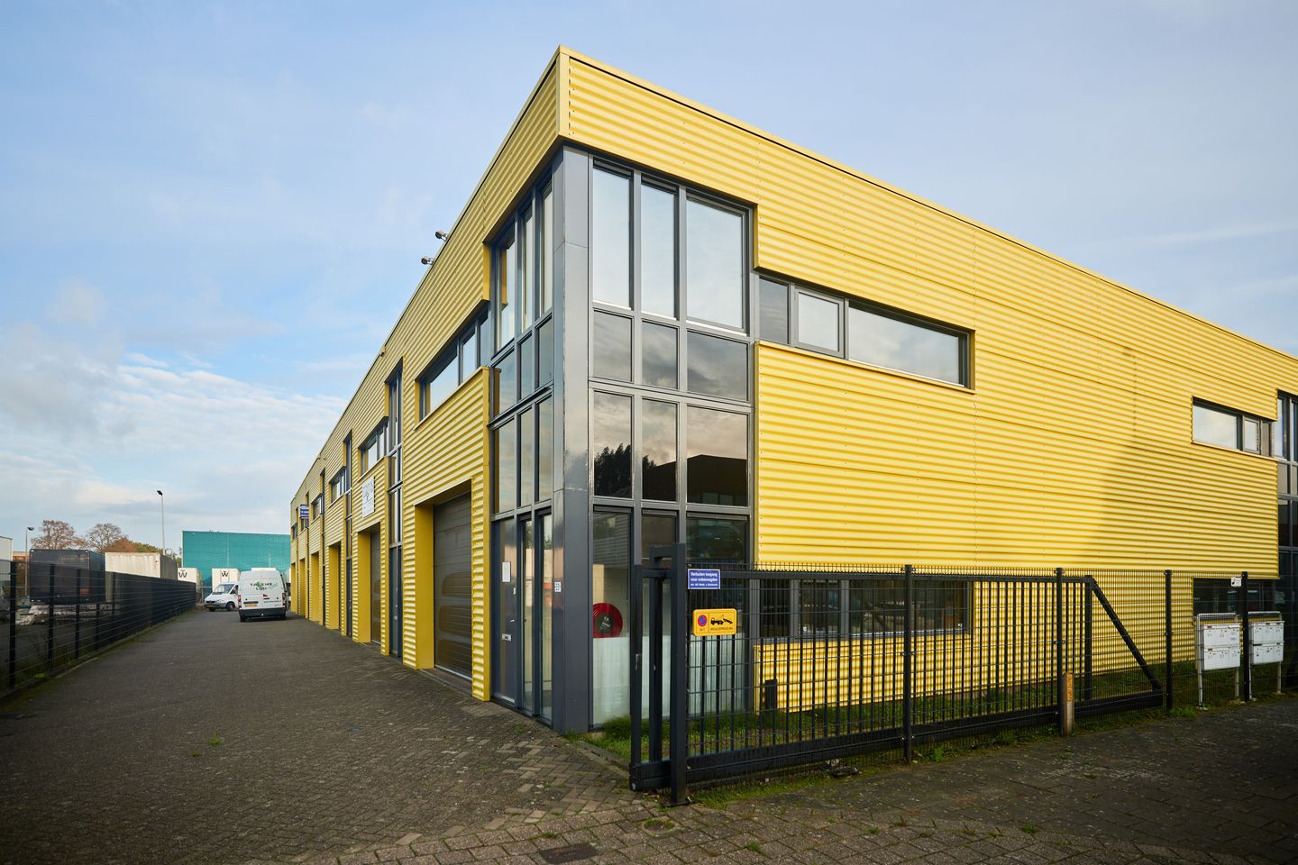 Bekijk foto 5 van Ambachtsweg 33-A