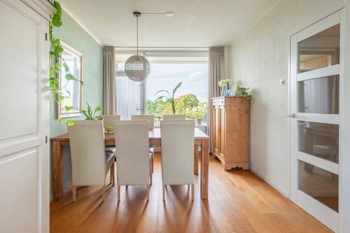 Photo 3 of Leeuweriklaan 97