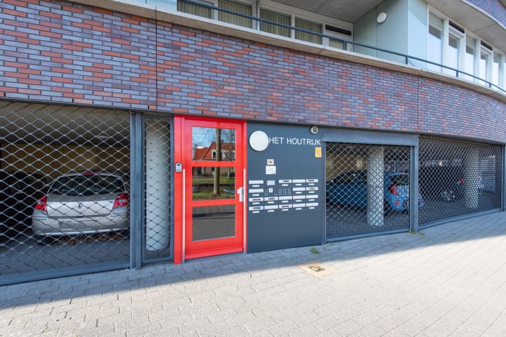 Photo 7 of Van Houtenkade 4-B