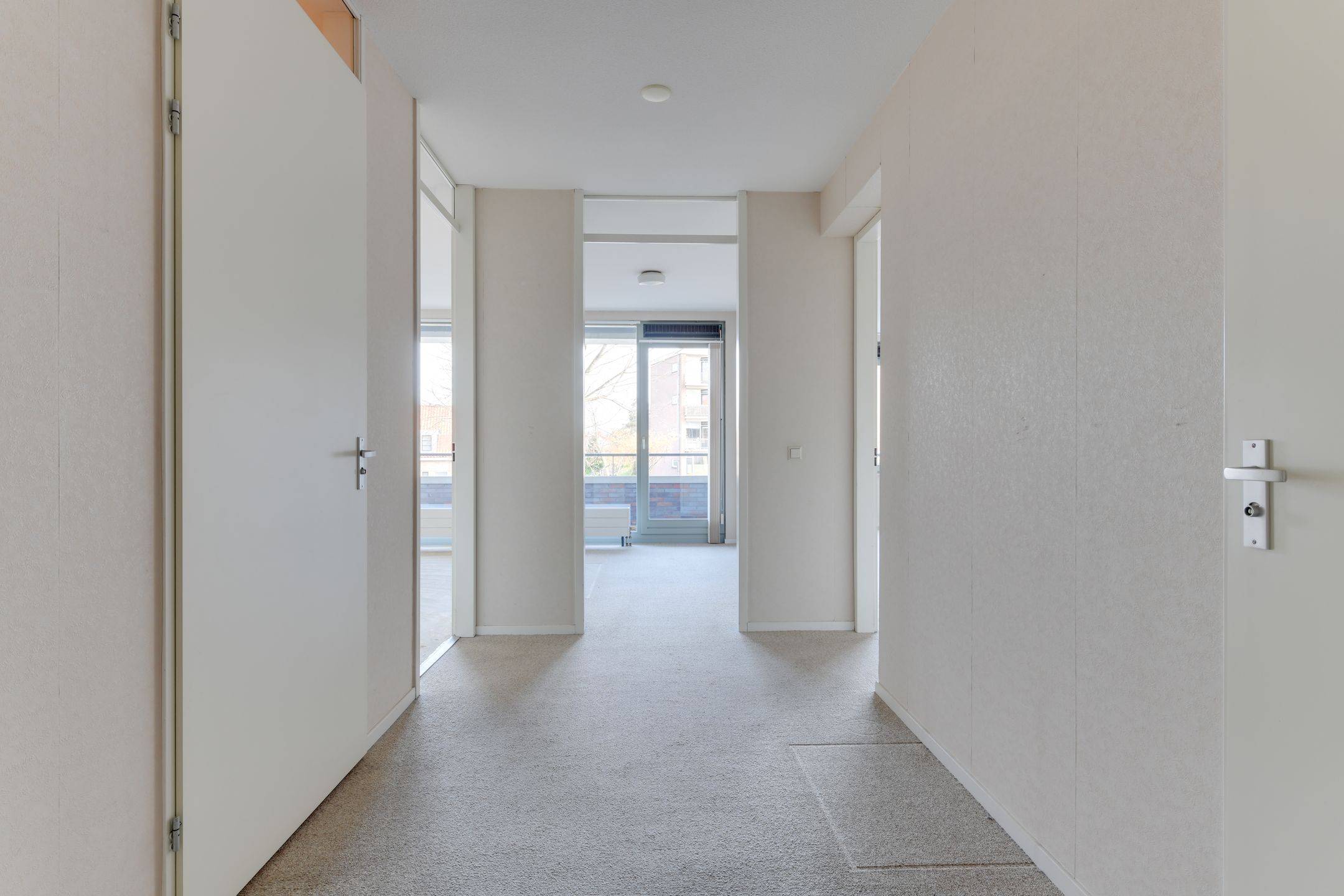 Photo 9 of Van Houtenkade 4-B