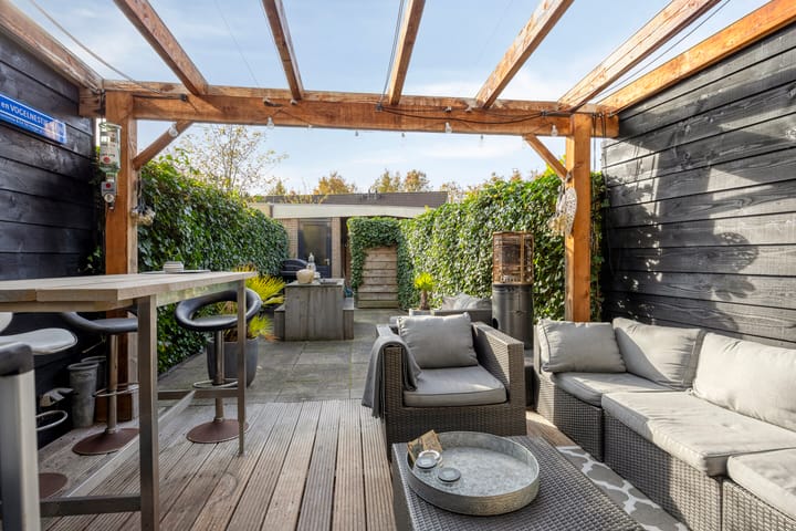 Photo 30 of Akelei 16