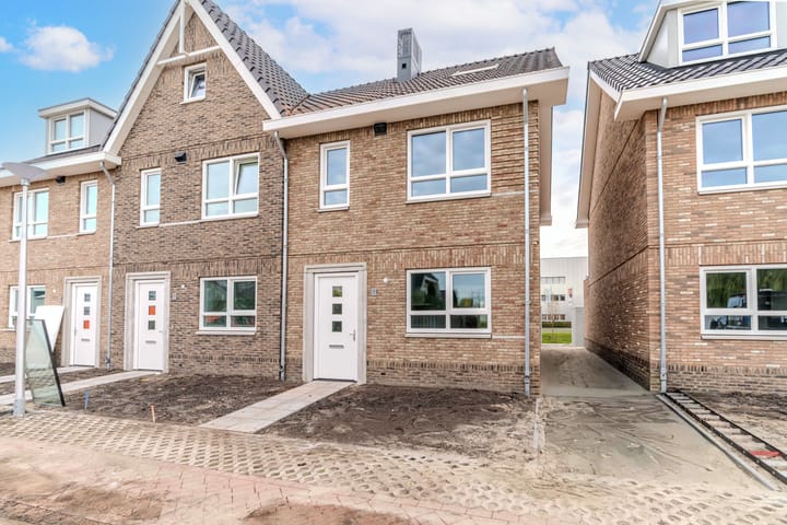 Photo 1 of Cananefatenlaan 11