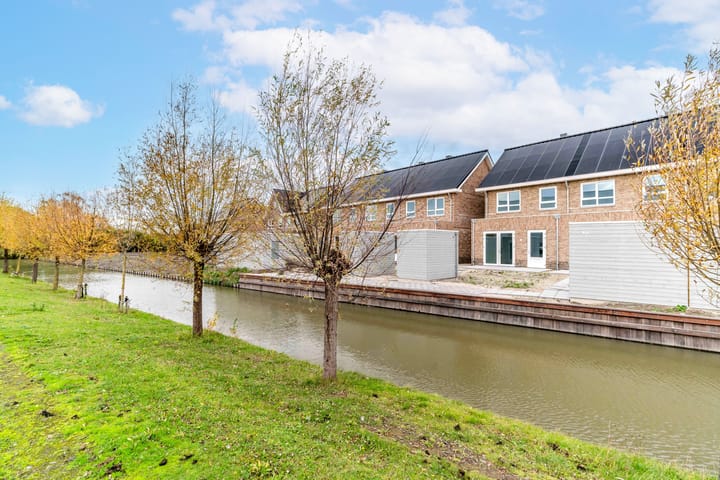 Photo 3 of Cananefatenlaan 11