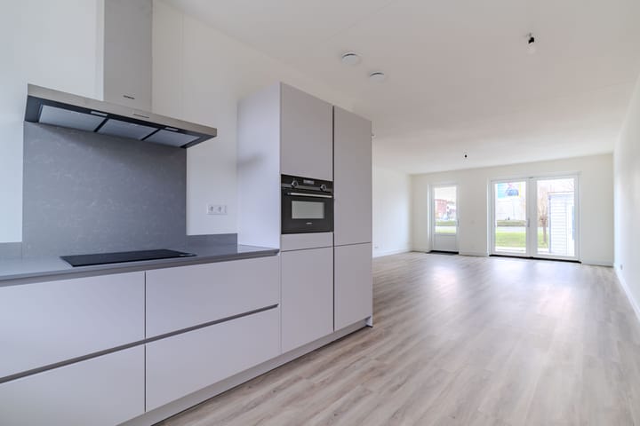 Photo 17 of Cananefatenlaan 11