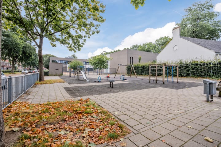 Photo 23 of Trouwlaan 261