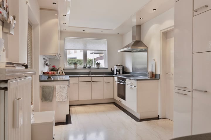 Photo 16 of van Peltlaan 290