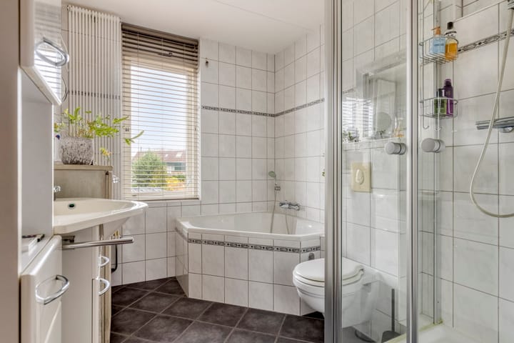 Photo 25 of Hoogewei 64