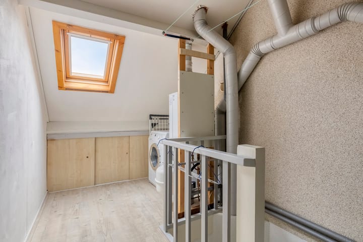 Photo 28 of Hoogewei 64