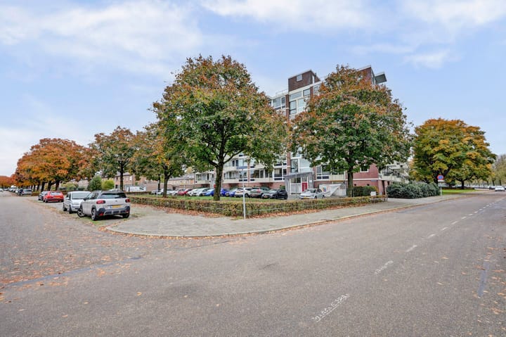 Photo 21 of Lagemorgenlaan 196