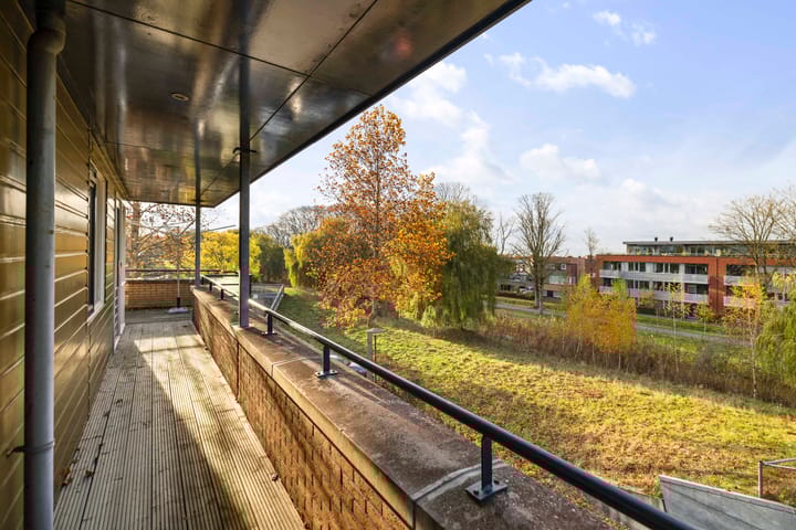 Photo 3 of Catharina van Rennesstraat 24