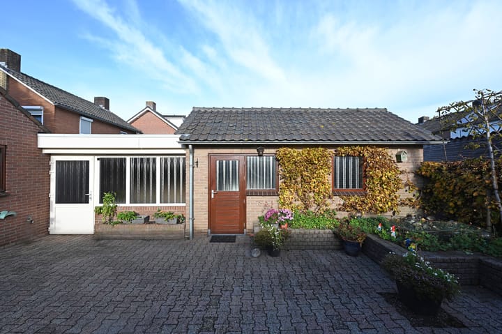 Foto 6 van Poelsestraat 9