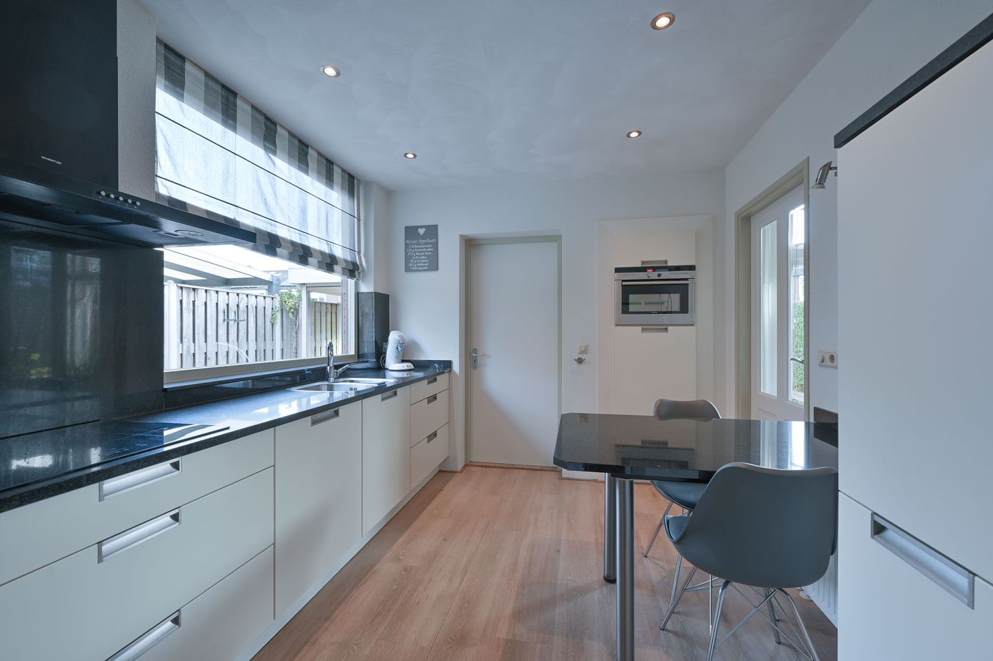 Foto 14 van Poelsestraat 9